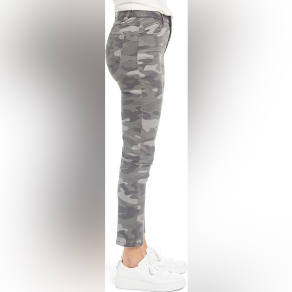 Ab'Solution Camo High Waist Ankle Skinny Pants
WIT & WISDOM - Picture 3 of 11